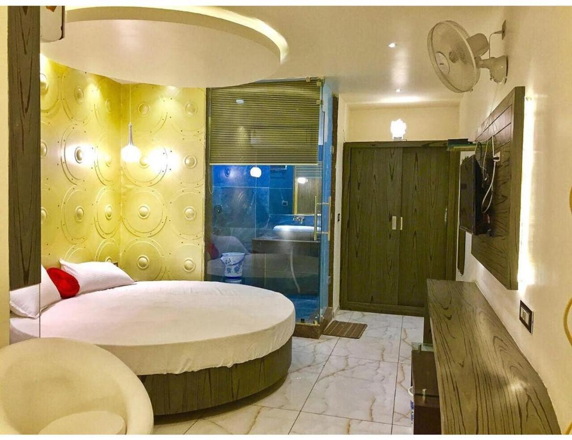 Hotel The Royal, Sehore 外观 照片